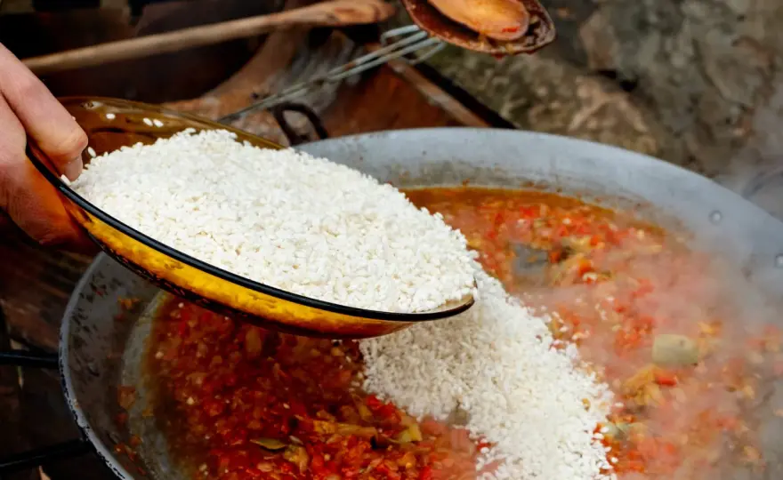 Paella de carne - ¿Cómo lograr un arroz suelto y con mucho sabor?