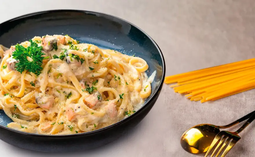Pasta con salmón - Claves para un plato jugoso y equilibrado