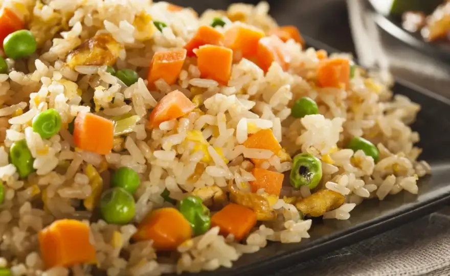 Arroz tres delicias - Trucos para que quede suelto y de restaurante