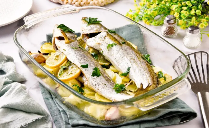 ¿Pescadilla al horno seca? - Tiempos y trucos para que quede jugosa