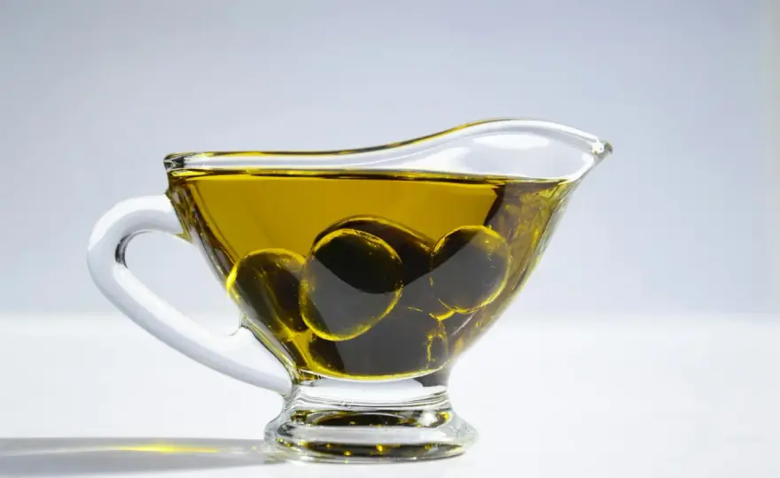 Aceite de oliva para el pelo - Guía para usarlo sin dejarlo graso