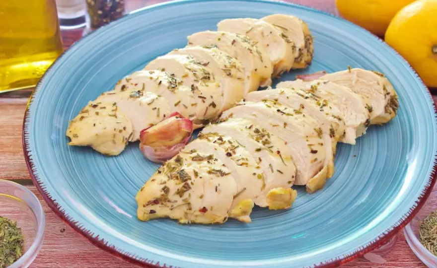 Pechuga de pollo al horno jugosa - Claves para que no quede seca