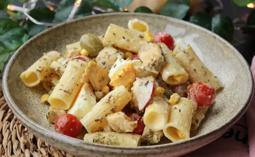 Ensalada de pasta con pollo - Trucos para que quede fresca y jugosa